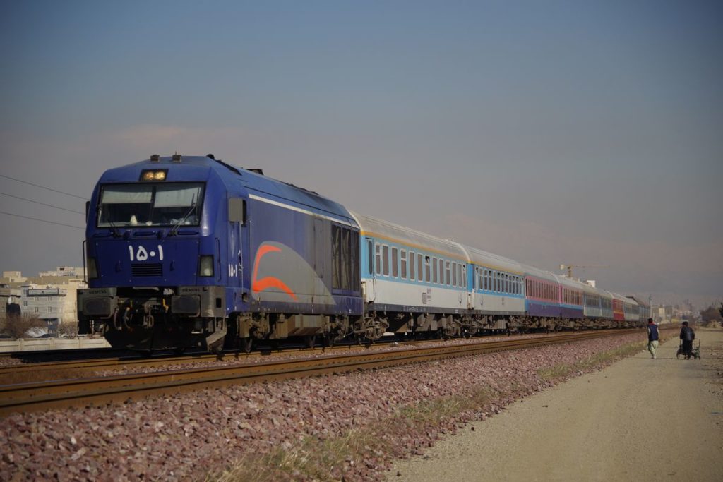 イラン鉄道撮影 2020 Geek Travel Inc.